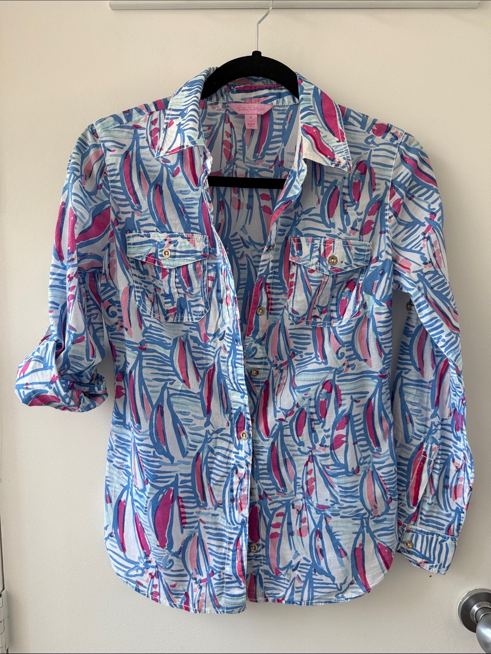 Lilly Pulitzer Resort white Red Right return Cotton lawn  Button-Up Shirt size 0